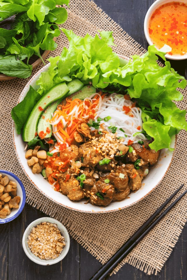 Bún Thịt Nướng.