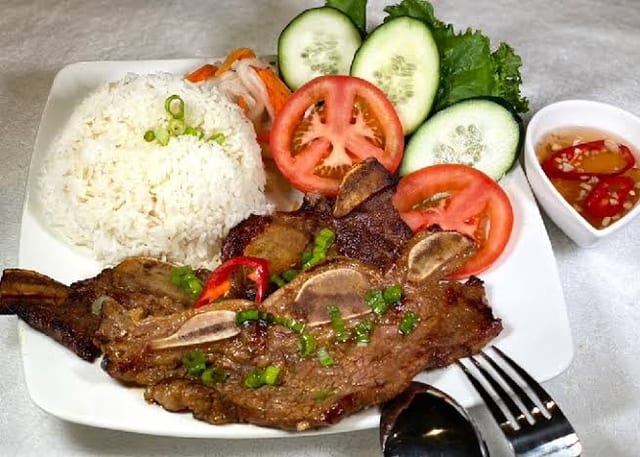 Cơm Sườn Bò Đại Hàn.