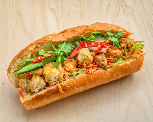 Grilled Chicken Sandwich / Bánh Mì Gà Nướng.